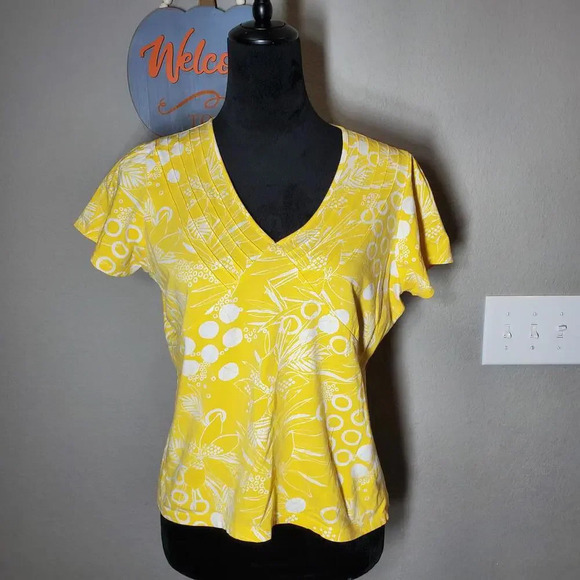 Liz Claiborne Short Sleeve V-Neck Floral Tee Yellow and White Size Large NWOT - Picture 15 of 15